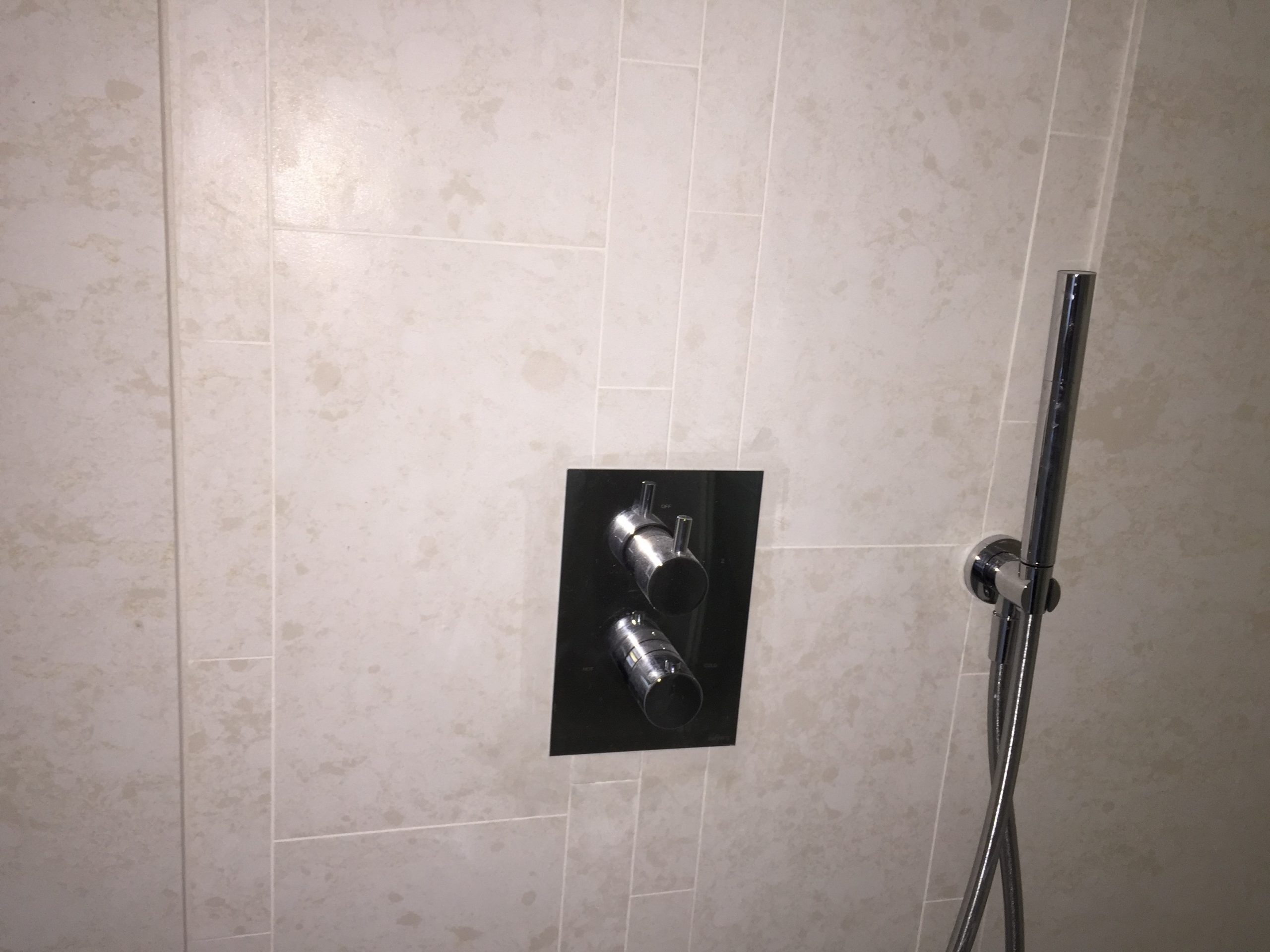 KGOLD Bathroom 3 Scaled